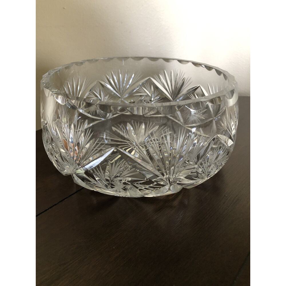 Vintage Cut Glass Or Crystal Salad Fruit Bowl Pinwheel Strawberry Pattern